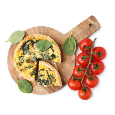 Beyaz renkte ıspanaklı ve domatesli lezzetli turta.