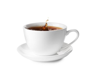 Beyaza izole edilmiş kahve fincanı.