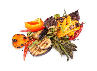 Farklı lezzetli ızgara sebzeler.