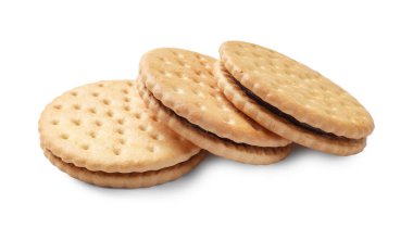 Beyaz üzerine izole edilmiş taze lezzetli sandviç kurabiyeleri.