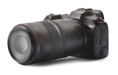 Modern kamera beyaza izole edilmiş. Fotoğraf ekipmanı.