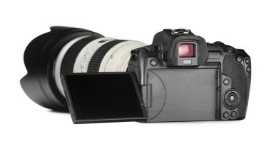 Modern kamera beyaza izole edilmiş. Fotoğraf ekipmanı.