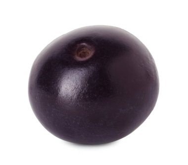 Taze olgun acai üzümü beyaza izole edilmiş.