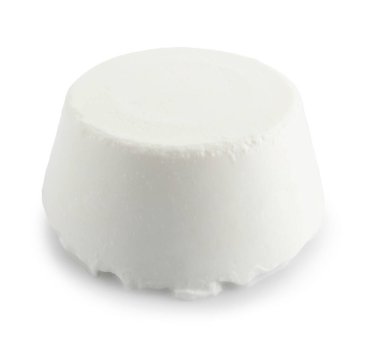 Taze ricotta (krem peynir) beyaz üzerine izole edilmiş