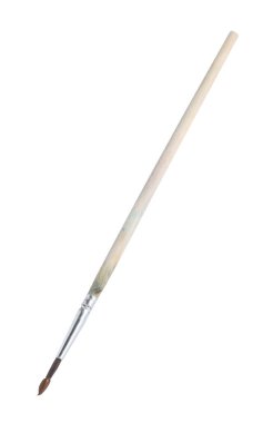 Kahverengi boyalı ahşap fırça beyaza izole edilmiş.