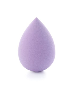 Bir mor makyaj süngeri beyaza izole edilmiş.