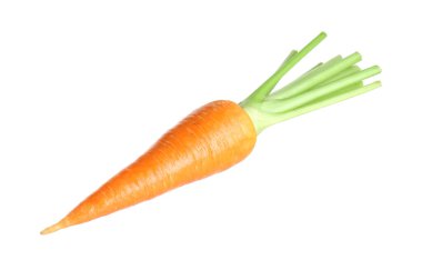 Taze olgun bir havuç beyazda izole edilmiş.