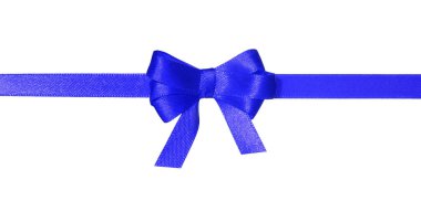 mavi kurdele üzerine beyaz izole yay ile