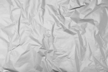 Arkaplan olarak buruşmuş gümüş folyo, üst görünüm