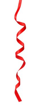 Bir kırmızı ipek kurdele beyaz üzerine izole edilmiş.