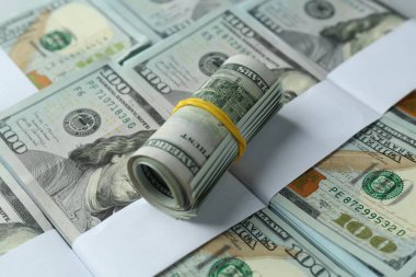 Arkaplan olarak birçok dolar banknot, yakın görünüm