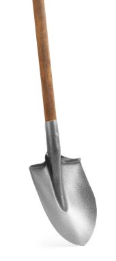 Beyaza izole edilmiş tahta saplı metal kürek.