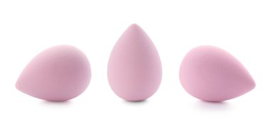 Pembe makyaj süngerli kolaj beyaza izole edildi