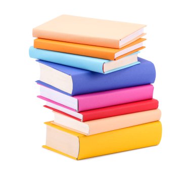 Beyaza izole edilmiş renkli kitap yığını