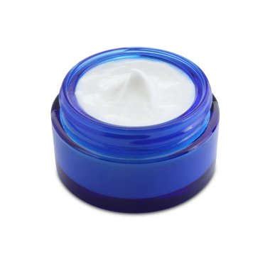 Yüz kremi kavanozu beyaza izole edilmiş.