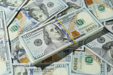 Arkaplan olarak birçok dolar banknot, yakın görünüm