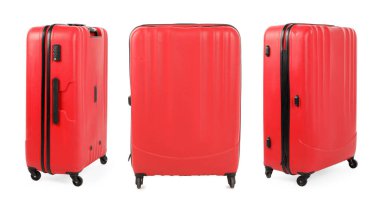 Beyaz arkaplanda kırmızı bavul seti, farklı taraflardan görünüm