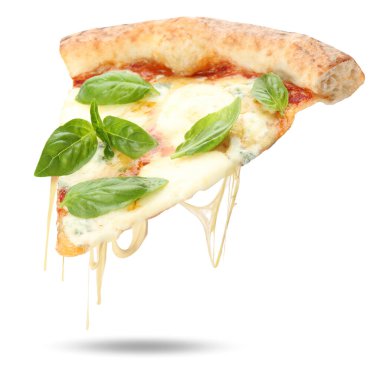 Beyaz arka planda havada lezzetli bir pizza dilimi