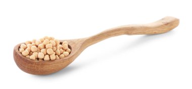 Kurumuş bezelyeli kaşık beyaz üzerine izole