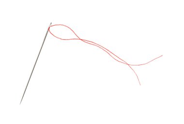 Kırmızı iplikli dikiş iğnesi beyaza izole edilmiş.