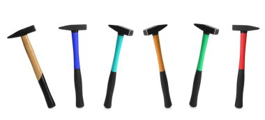 Beyaz arkaplanda farklı çekiçlerle kolaj