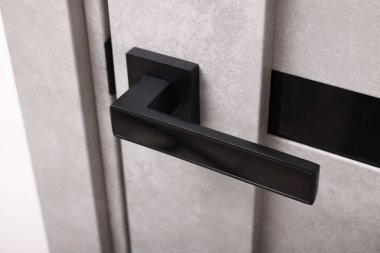 Modern kulplu kapı manzarası, yakın çekim