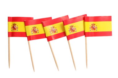 İspanya 'nın küçük kağıt bayrakları beyaza izole edilmiş