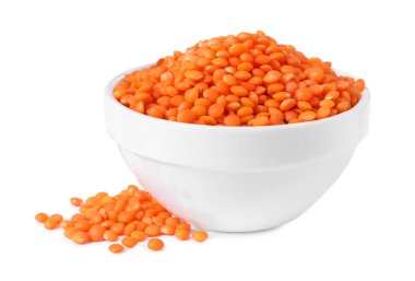 Beyaz tenceredeki çiğ mercimek.