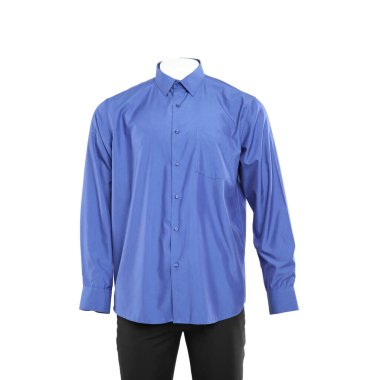 Beyaz giysili erkek mankeni.