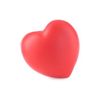 Bir kırmızı dekoratif kalp beyaza izole edilmiş.