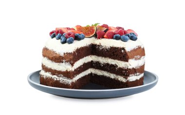 Lezzetli çikolatalı sünger keki beyaza izole edilmiş dutlarla kes