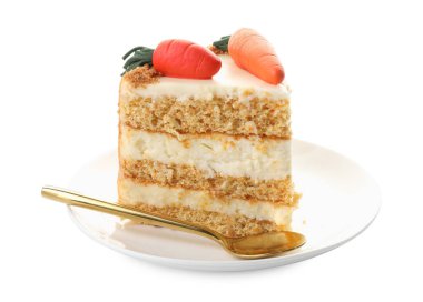 Beyaz üzerine izole edilmiş bir parça havuçlu kek.