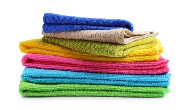 Beyaz üzerine izole edilmiş farklı mikrofiber bezleri yığın