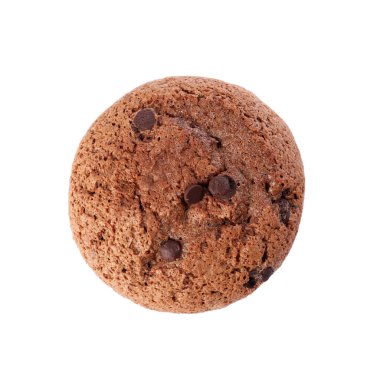 Çikolata parçalı leziz çörekler beyaza izole edilmiş.