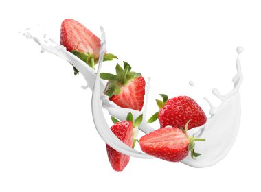 Beyaz arka planda çilek, süt ve yoğurt.