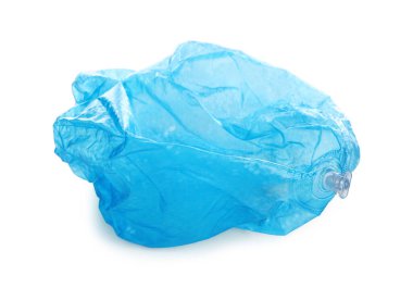 Açık mavi kumsal topu beyaza izole edilmiş.