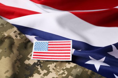 Gaziler Günü. Amerikan bayrağında askeri üniforma ve askeri yama