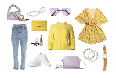 Güzel kadın kıyafetleri ve şık görünümler için aksesuarlar. Moda trend tahtası. Beyaz arkaplandaki giysi koleksiyonu