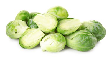 taze yeşil Brüksel lahanası üzerinde beyaz izole