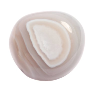 Güzel gri akik beyazı izole etmiş. Doğal değerli taş.