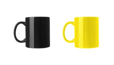 Boş bardaklar beyaza izole edilmiş, set. Tasarım için model