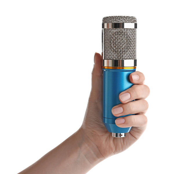 Женщина с микрофоном на белом фоне, крупным планом