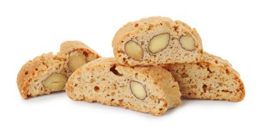 Geleneksel İtalyan badem bisküvileri (Cantucci) beyaz üzerine izole edilmiş