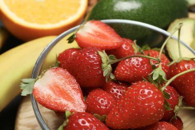 Masada dopamin açısından zengin farklı ürünler var.