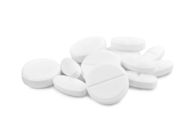 Açık gri arka planda antibiyotik hapları yığını. Yakın plan.