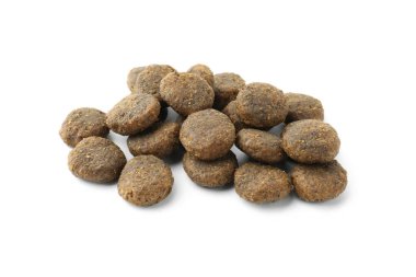 Kuru gıda tanecikleri beyaza izole edilmiş.