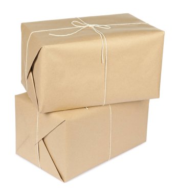 Beyaz kağıda sarılmış kutular yığını