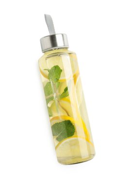 Limonlu su, şişede nane, beyaz, üst manzaralı.