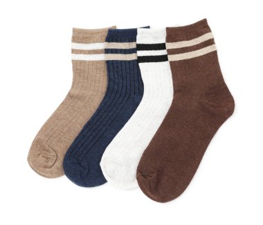 Farklı yumuşak çoraplar beyaz, üst görünümde izole