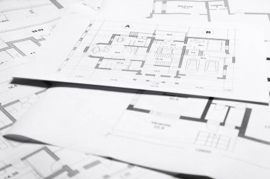 Arkaplan olarak farklı mimari çizimler, yakın plan görünümü